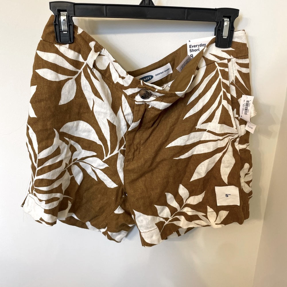 OLD NAVY everyday short size 8 NEW WITH TAGS